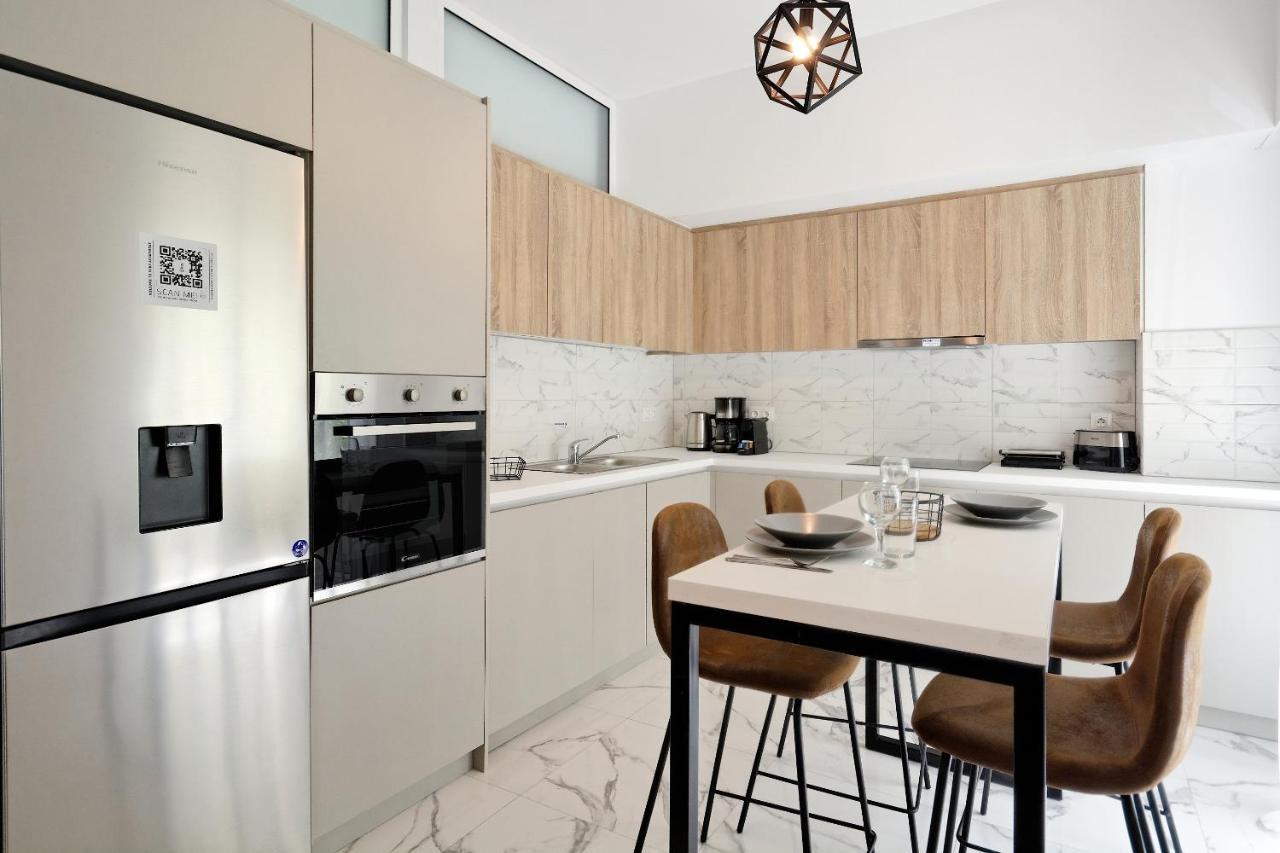Elegant Big Apartment In Athens Center With Balcony Exteriör bild