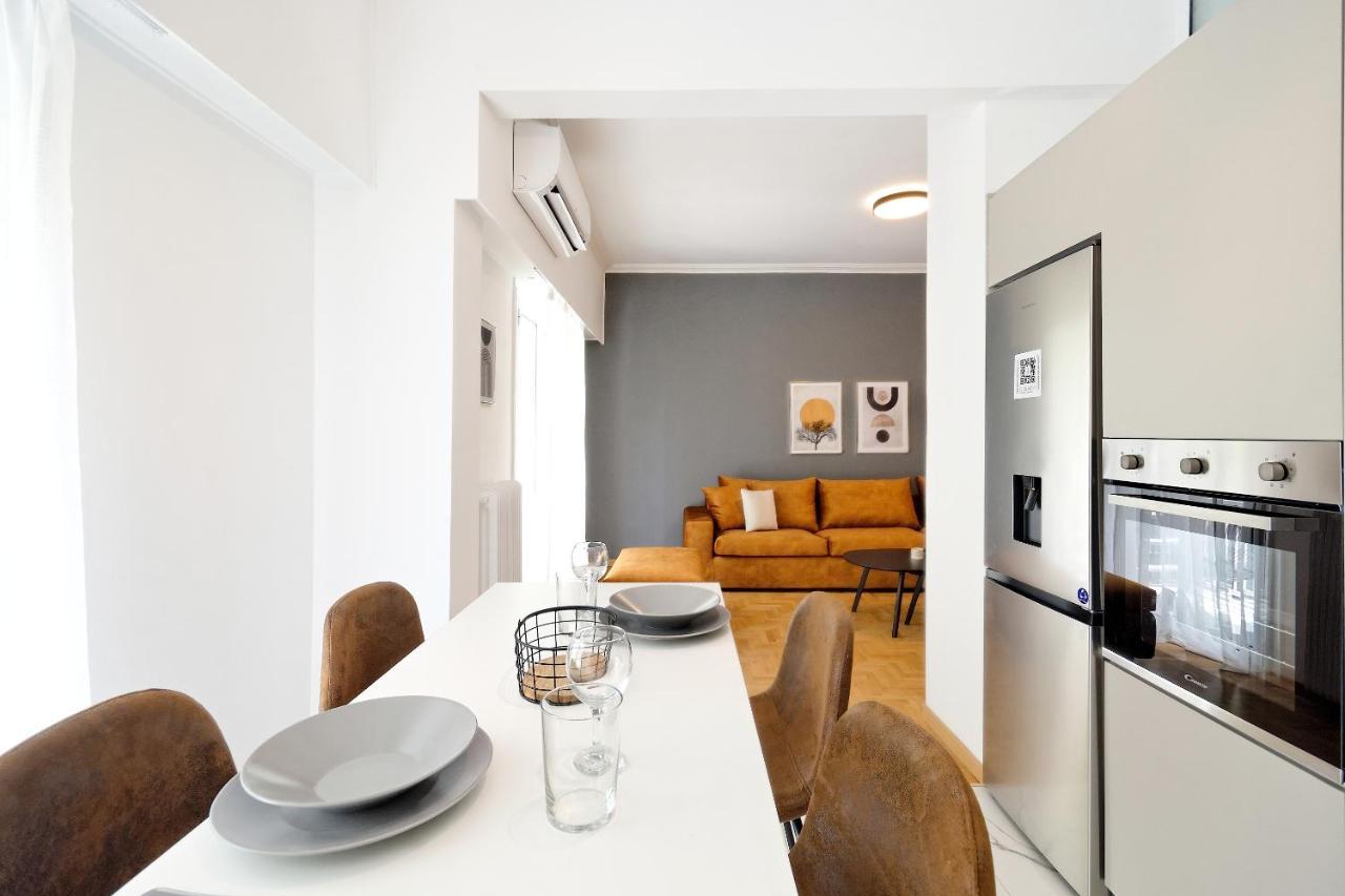 Elegant Big Apartment In Athens Center With Balcony Exteriör bild