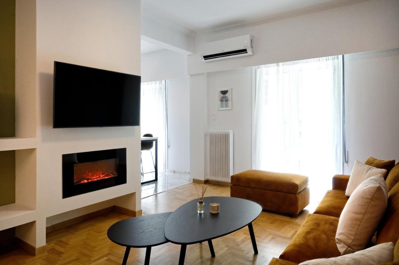 Elegant Big Apartment In Athens Center With Balcony Exteriör bild