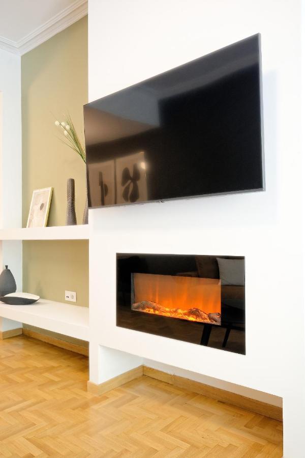 Elegant Big Apartment In Athens Center With Balcony Exteriör bild